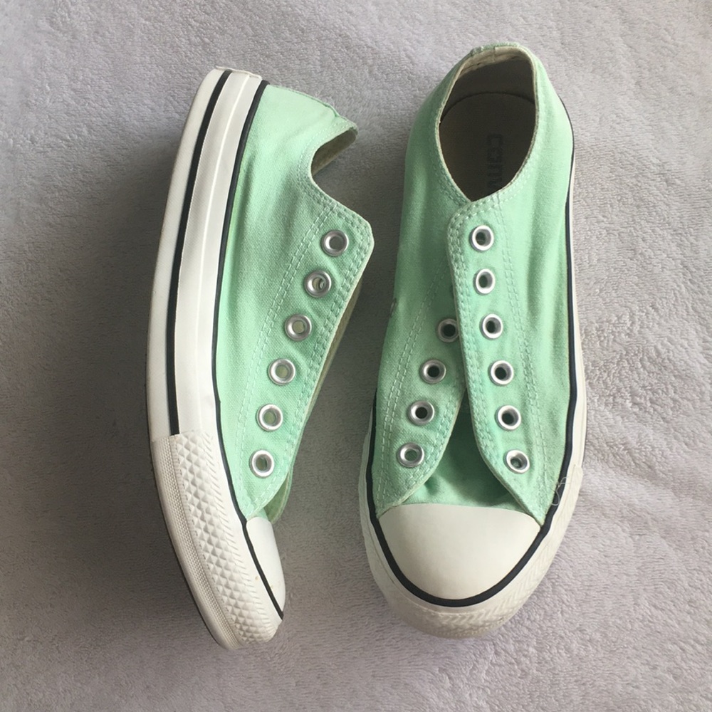 Mint green converse